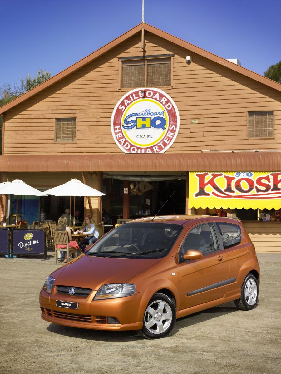  Holden Barina 3-Door 2005 года  (фото 8 из 21)
